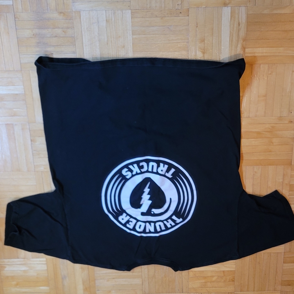 Thunder Shirt XL